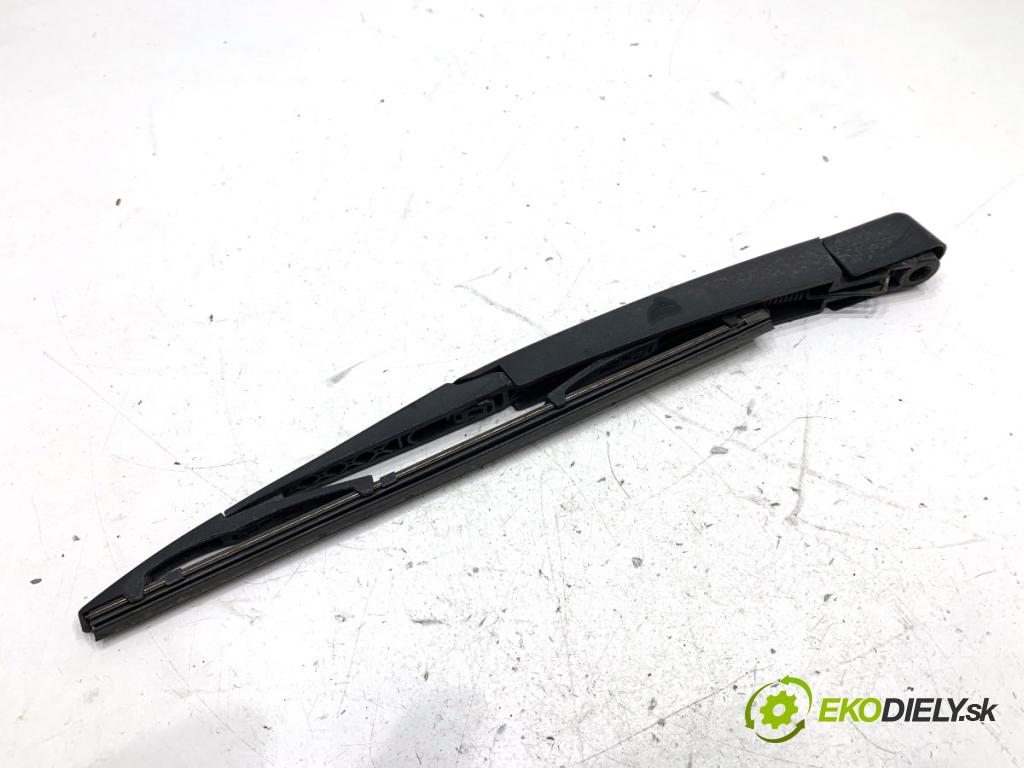 OPEL ANTARA A SUV 2014 135 kW 2.2 CDTi 4x4 2231 Rameno stierače zad 