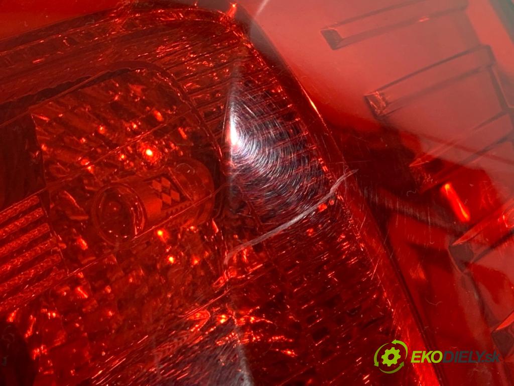 OPEL ANTARA A SUV 2014 135 kW 2.2 CDTi 4x4 2231 Svetlo pravy zad