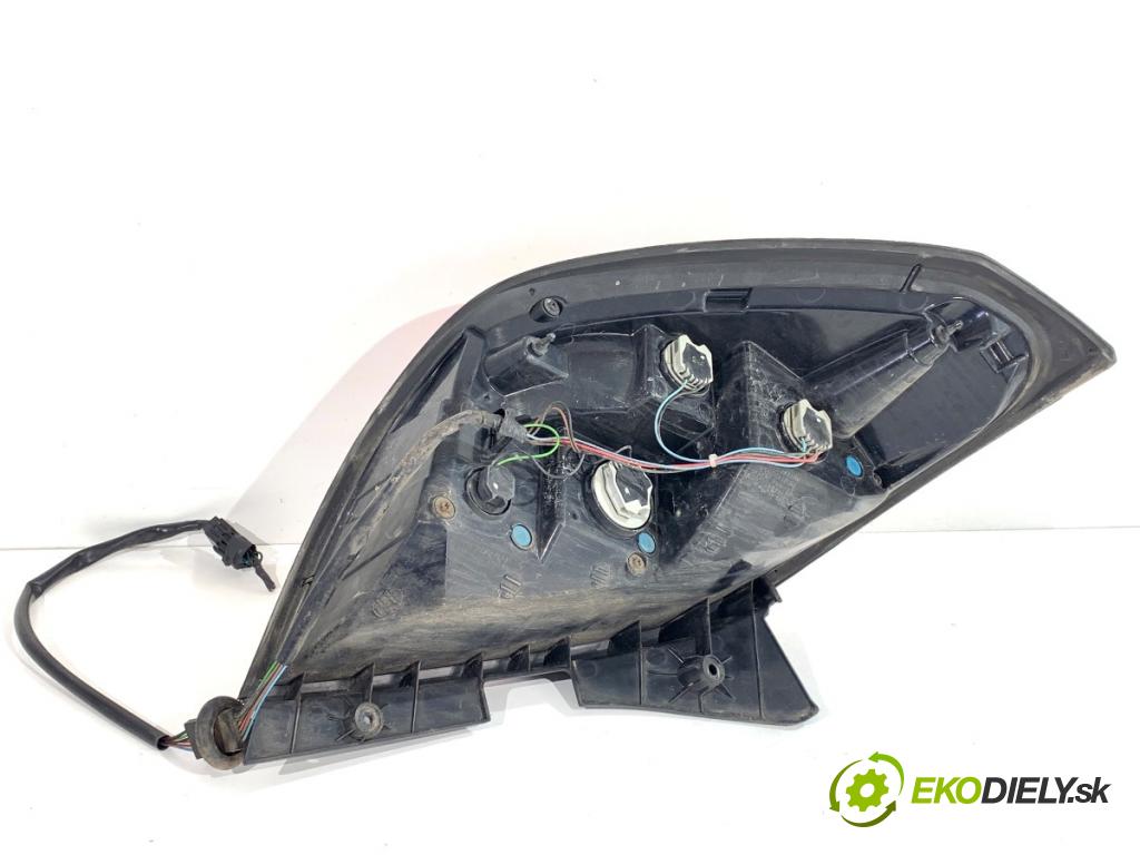 OPEL ANTARA A SUV 2014 135 kW 2.2 CDTi 4x4 2231 Svetlo pravy zad