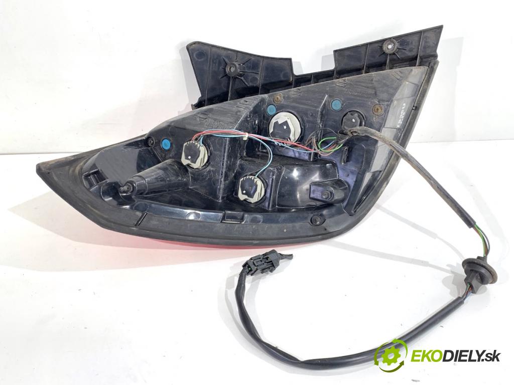 OPEL ANTARA A SUV 2014 135 kW 2.2 CDTi 4x4 2231 Svetlo pravy zad