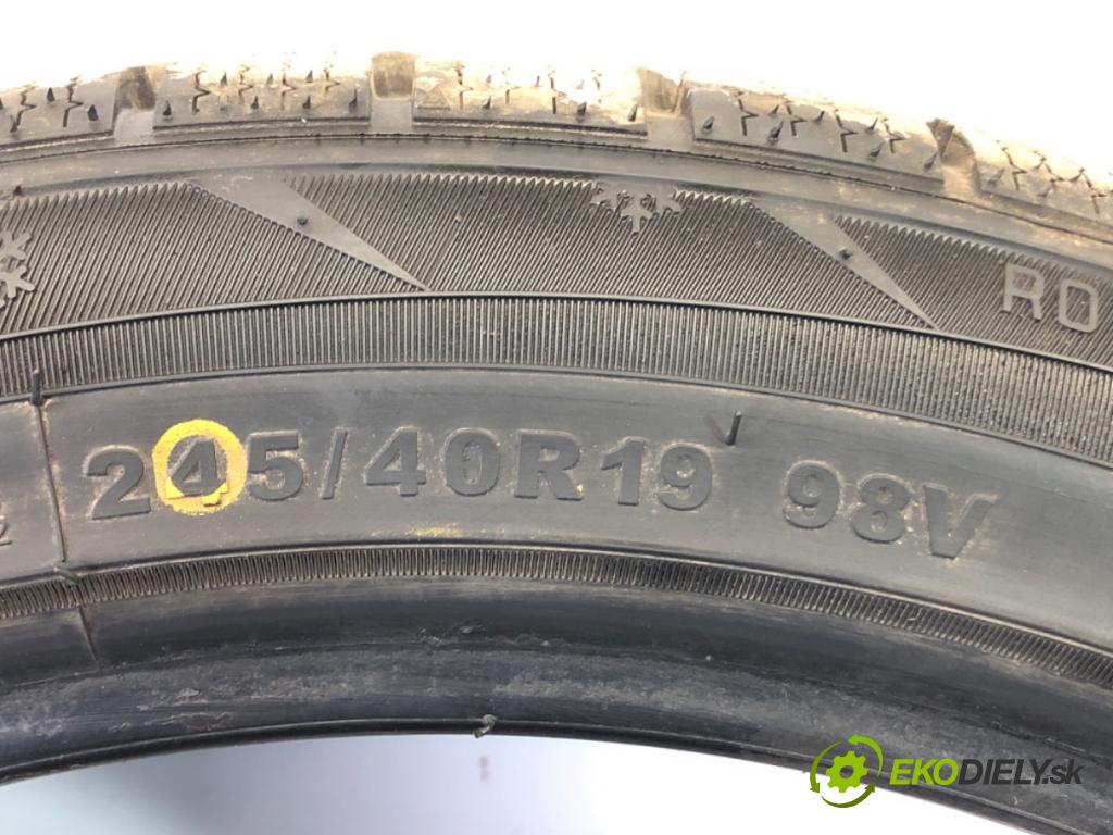 --- --- PNEUMATIKY: zima 2X 205/40 19" FIREMAX: