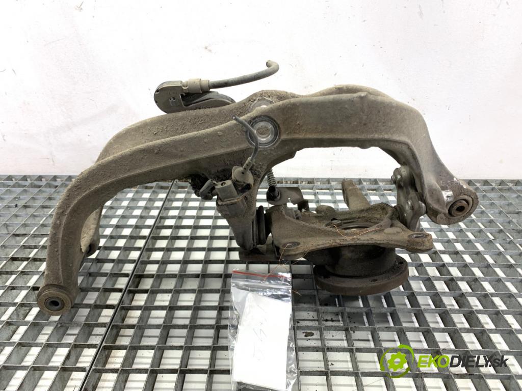 PEUGEOT 407 sedan 2005 100 kW 2.0 HDi 135 (6DRHRH, 6DRHRE, 6DRHRG, 6DRHRJ) 1997 náboj pravy predný