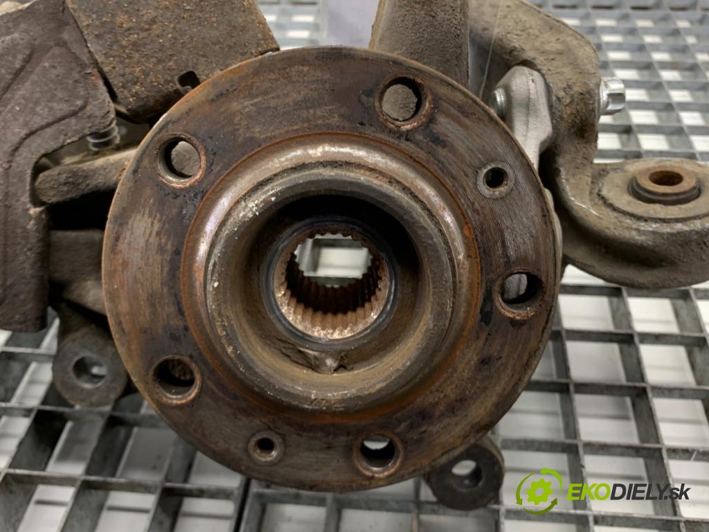 PEUGEOT 407 sedan 2005 100 kW 2.0 HDi 135 (6DRHRH, 6DRHRE, 6DRHRG, 6DRHRJ) 1997 náboj ľavy predný