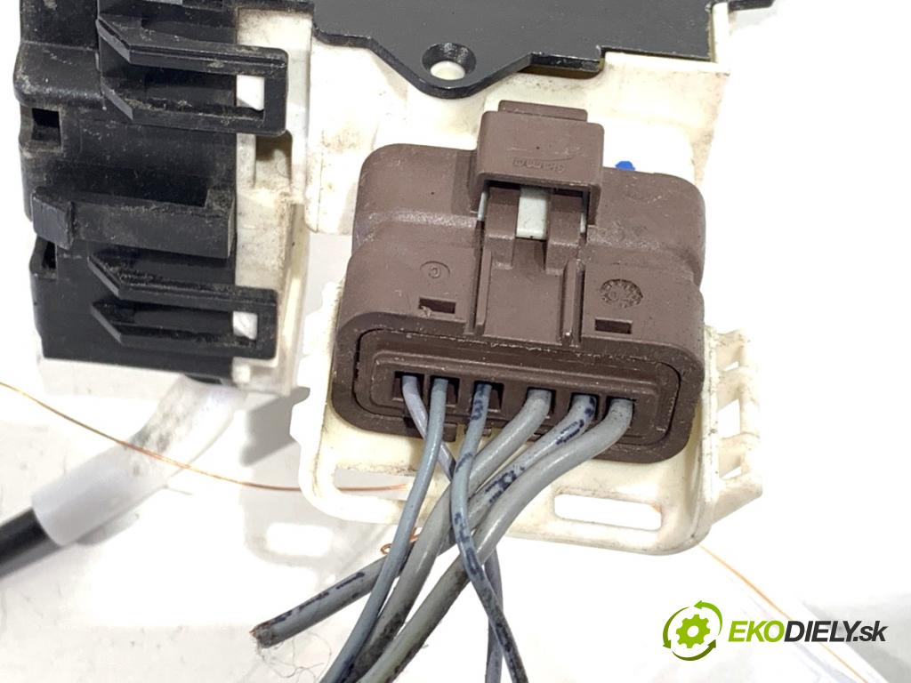 PEUGEOT 407 sedan 2005 100 kW 2.0 HDi 135 (6DRHRH, 6DRHRE, 6DRHRG, 6DRHRJ) 1997 zámok dveře levý přední část 9656633080