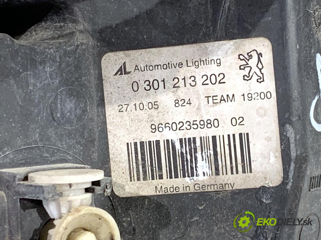 PEUGEOT 407 sedan 2005 100 kW 2.0 HDi 135 (6DRHRH, 6DRHRE, 6DRHRG, 6DRHRJ) 1997 světlomet pravý přední část 9660235980