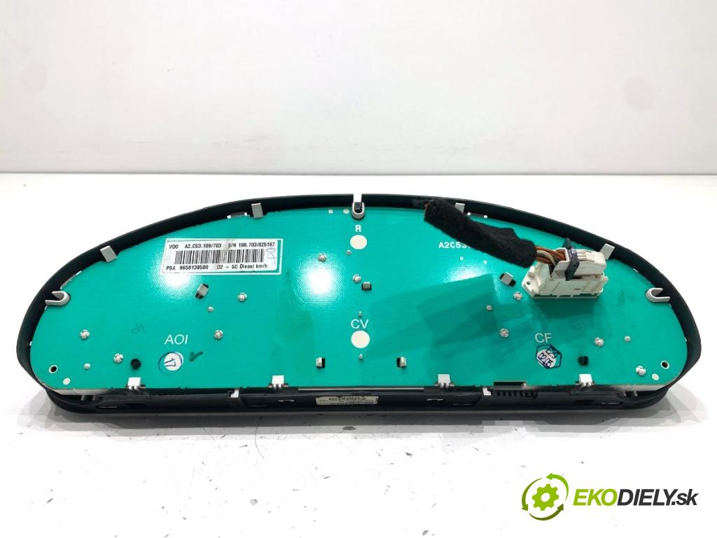 PEUGEOT 407 sedan 2005 100 kW 2.0 HDi 135 (6DRHRH, 6DRHRE, 6DRHRG, 6DRHRJ) 1997 prístrojovka 9658138580 (Přístrojová deska)