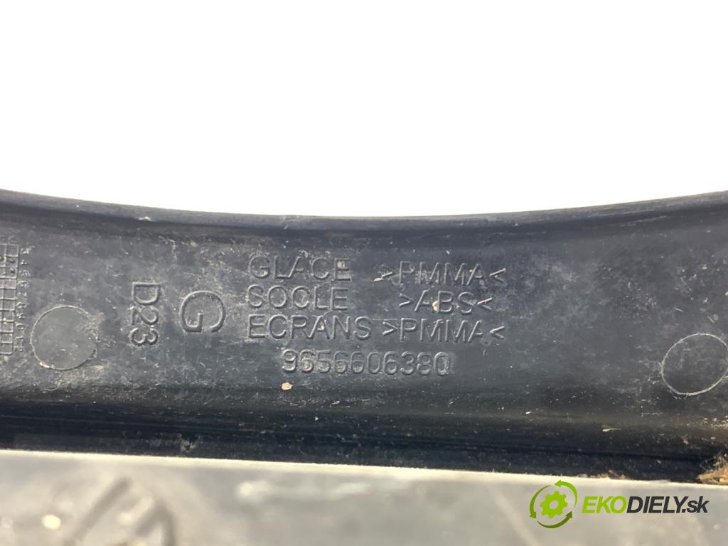 PEUGEOT 407 sedan 2005 100 kW 2.0 HDi 135 (6DRHRH, 6DRHRE, 6DRHRG, 6DRHRJ) 1997 světlo levý zadní část 9656606380