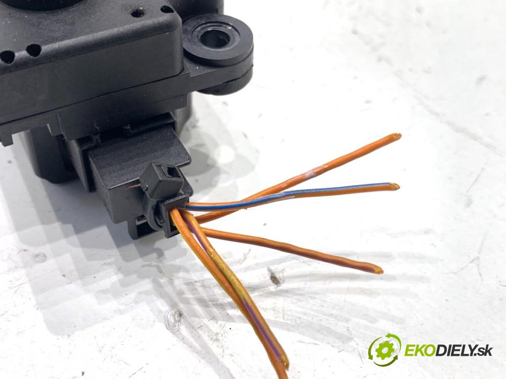 PEUGEOT 407 sedan 2005 100 kW 2.0 HDi 135 (6DRHRH, 6DRHRE, 6DRHRG, 6DRHRJ) 1997 Motor kúrenia 4PUH-19E616-AB