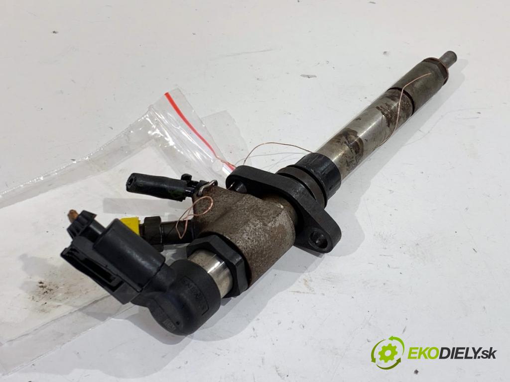 PEUGEOT 407 sedan 2005 100 kW 2.0 HDi 135 (6DRHRH, 6DRHRE, 6DRHRG, 6DRHRJ) 1997 vstrekovač 9657144580 (Vstrekovač paliva)