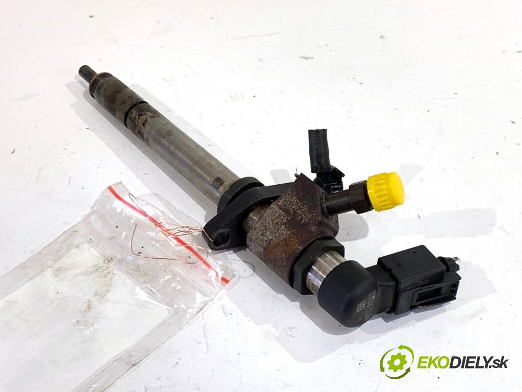 PEUGEOT 407 sedan 2005 100 kW 2.0 HDi 135 (6DRHRH, 6DRHRE, 6DRHRG, 6DRHRJ) 1997 vstrekovač 9657144580 (Vstrekovač paliva)