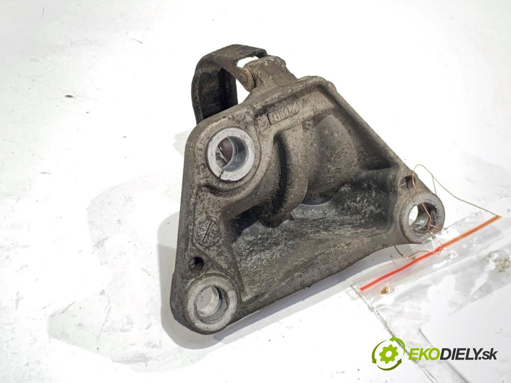 RENAULT GRAND SCENIC III nadwozie wielkoprzestrzenne (MPV) 2010 96 kW 1.4 16V (JZ0F) 1397 podpěra poloos 8200801829