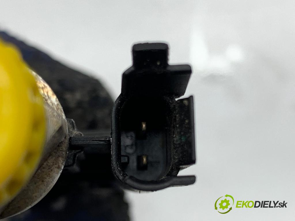 BMW F25 SUV 2016 180 kW xDrive 28 i 1997 vstřikovací ventily 7639994