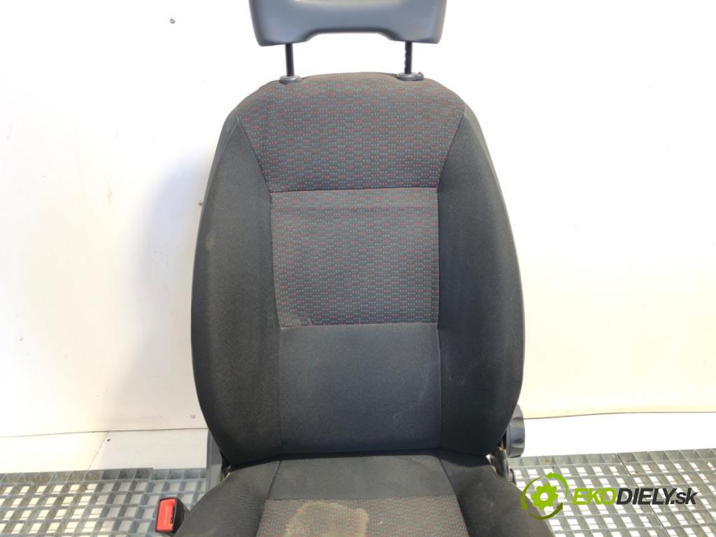 PEUGEOT BOXER II Skrzynia 2022 103 kW 2.2 BlueHDi 140 2179 Sedadlo ľavy predný