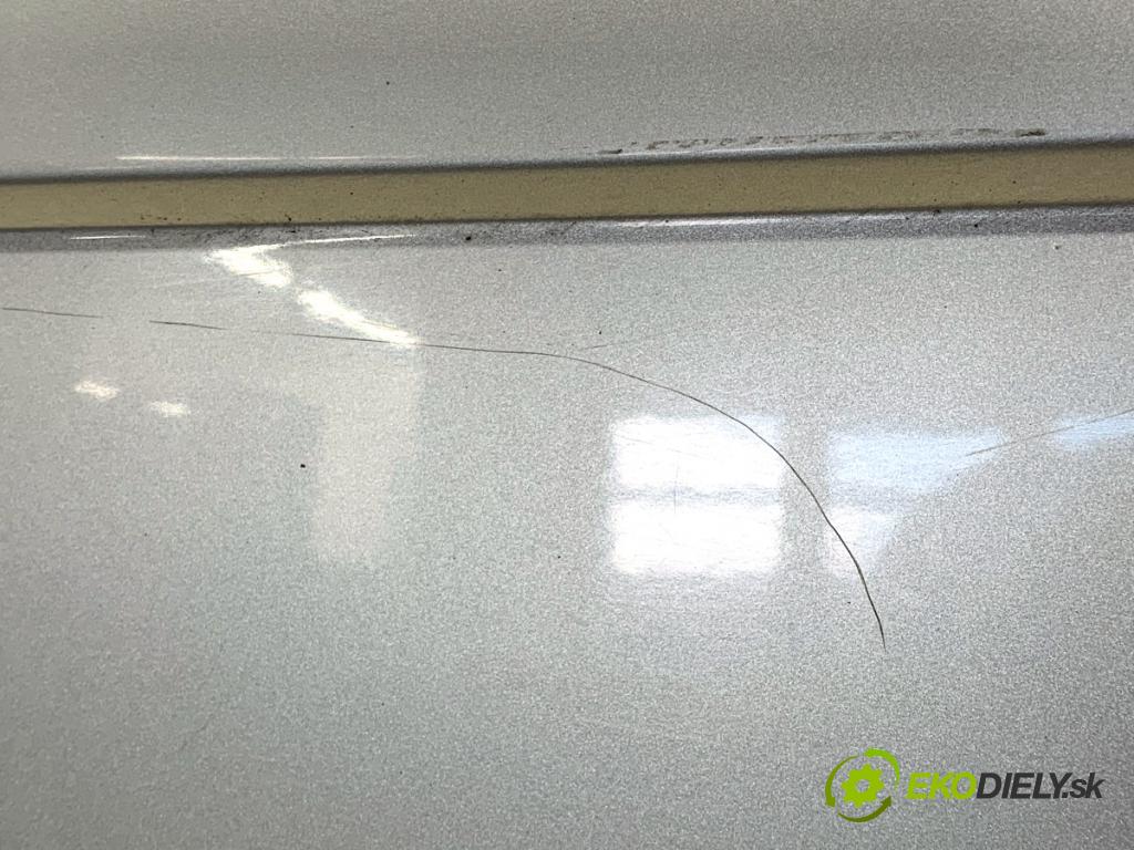 CITROEN C5 II Kombi 2004 80 kW 1.6 HDi (RE8HZB) 1560 dveře pravý zadní část