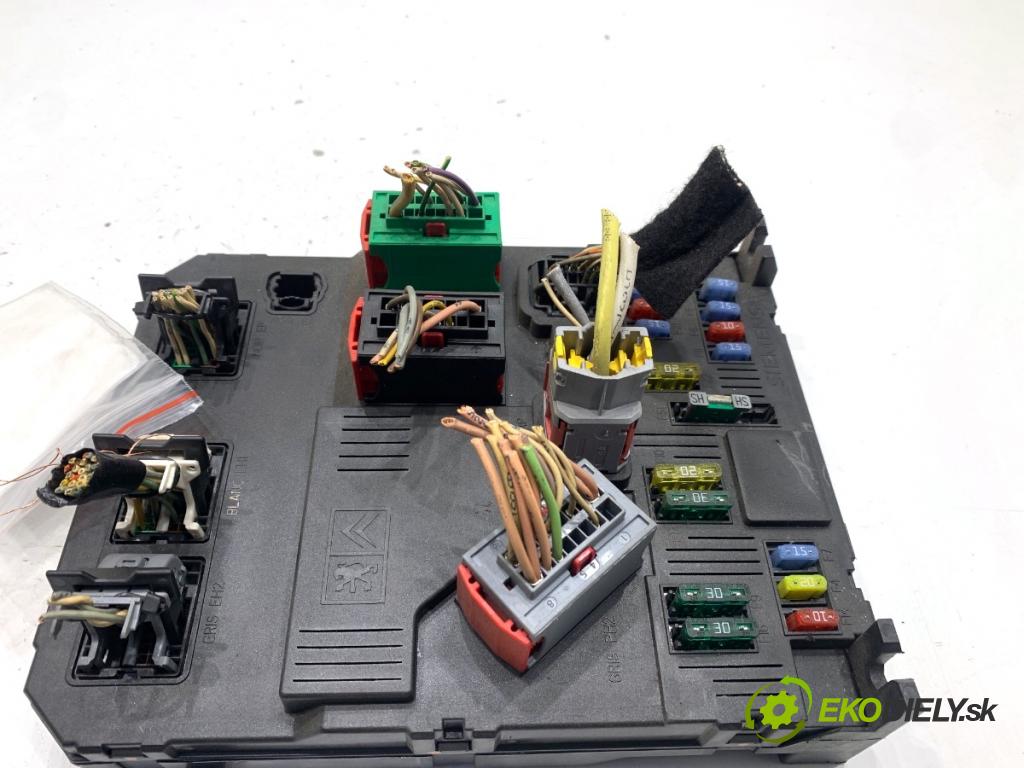 PEUGEOT 407 sedan 2005 100 kW 2.0 HDi 135 (6DRHRH, 6DRHRE, 6DRHRG, 6DRHRJ) 1997 Modul BSI 9655708380 (Poistková skrinka)