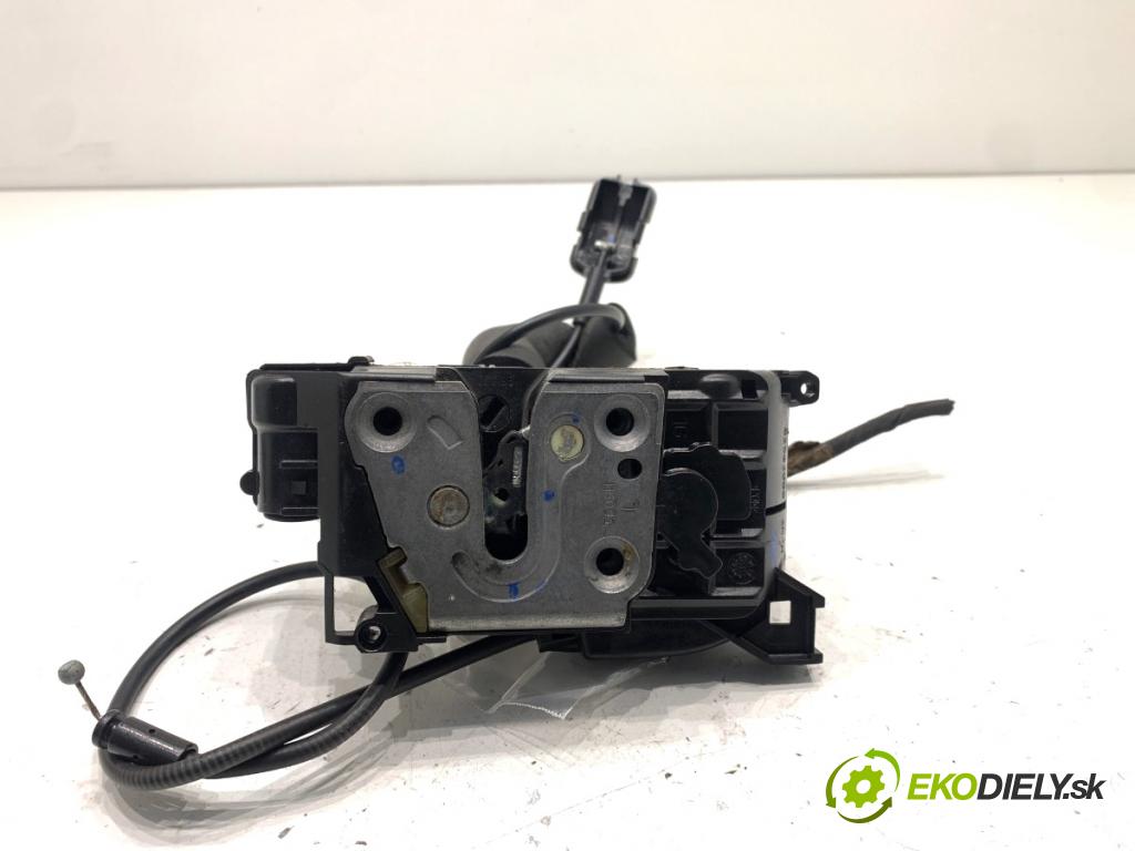 RENAULT MEGANE III liftback 2009 74 kW 1.6 16V (BZ0H) 1598 zámok Dvere ľavy zad 82503000