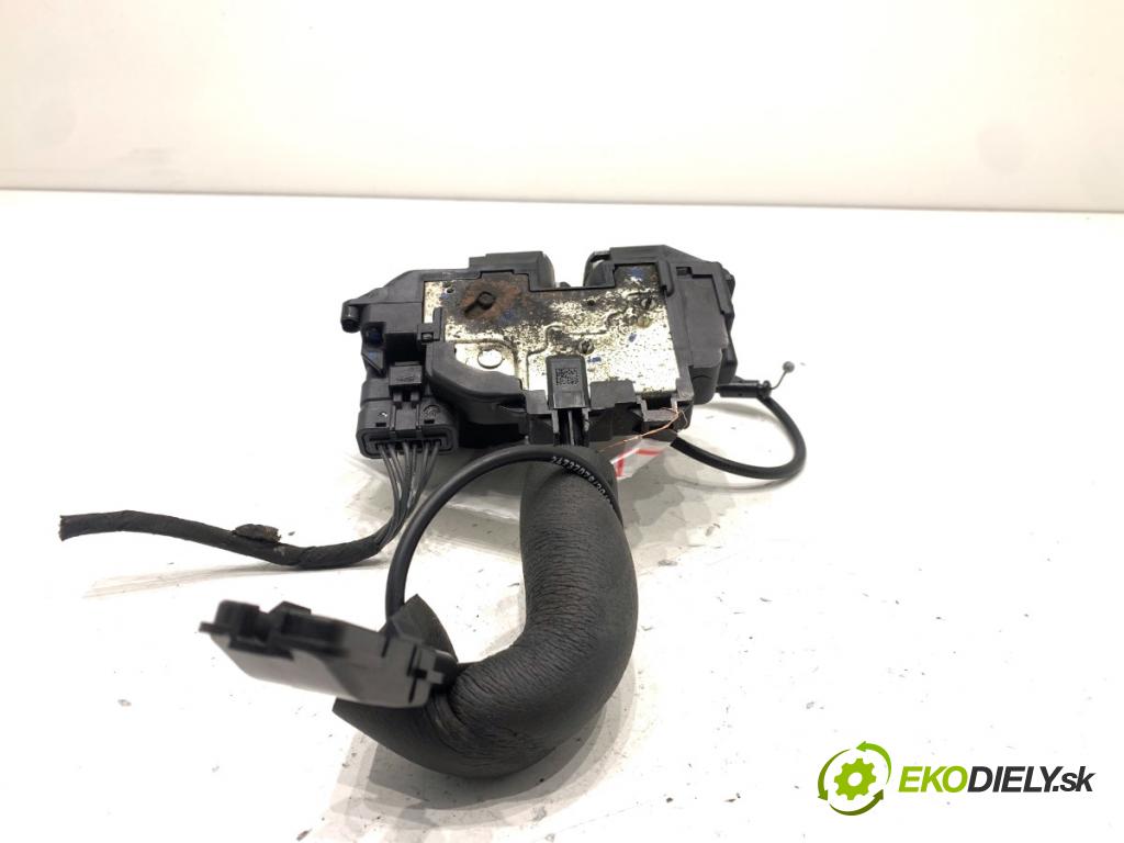 RENAULT MEGANE III liftback 2009 74 kW 1.6 16V (BZ0H) 1598 zámok Dvere ľavy zad 82503000