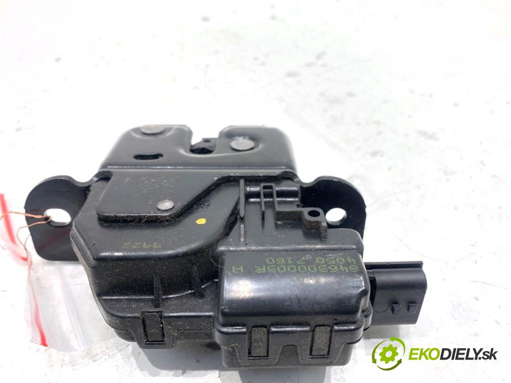 RENAULT MEGANE III liftback 2009 74 kW 1.6 16V (BZ0H) 1598 zámok dverí zad 846300003R