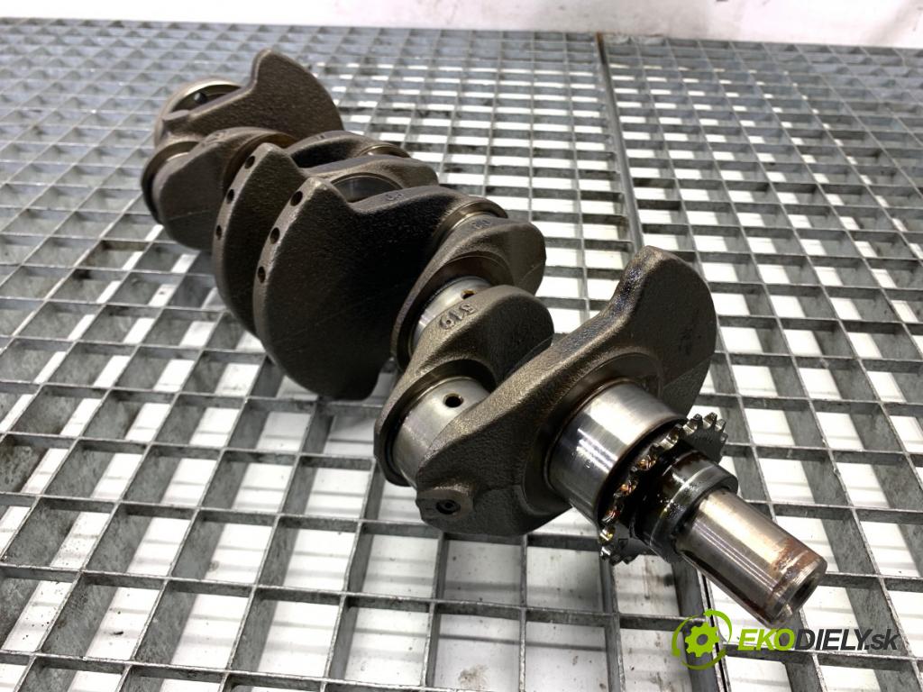 RENAULT MEGANE III liftback 2009 74 kW 1.6 16V (BZ0H) 1598 Kardaň, hriadeľ KLIKA: K4M848 (Blok motora ostatné)