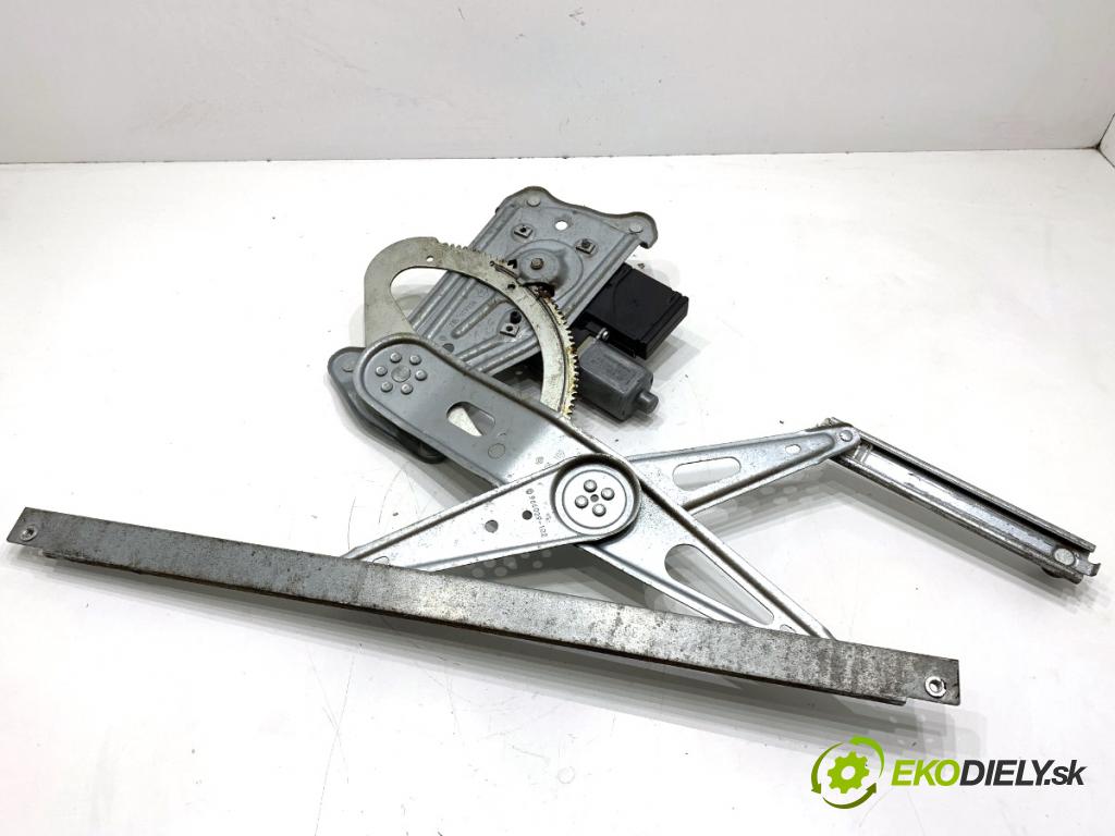 RENAULT MEGANE III liftback 2009 74 kW 1.6 16V (BZ0H) 1598 Mechanizmus okna pravy predný 807300004R