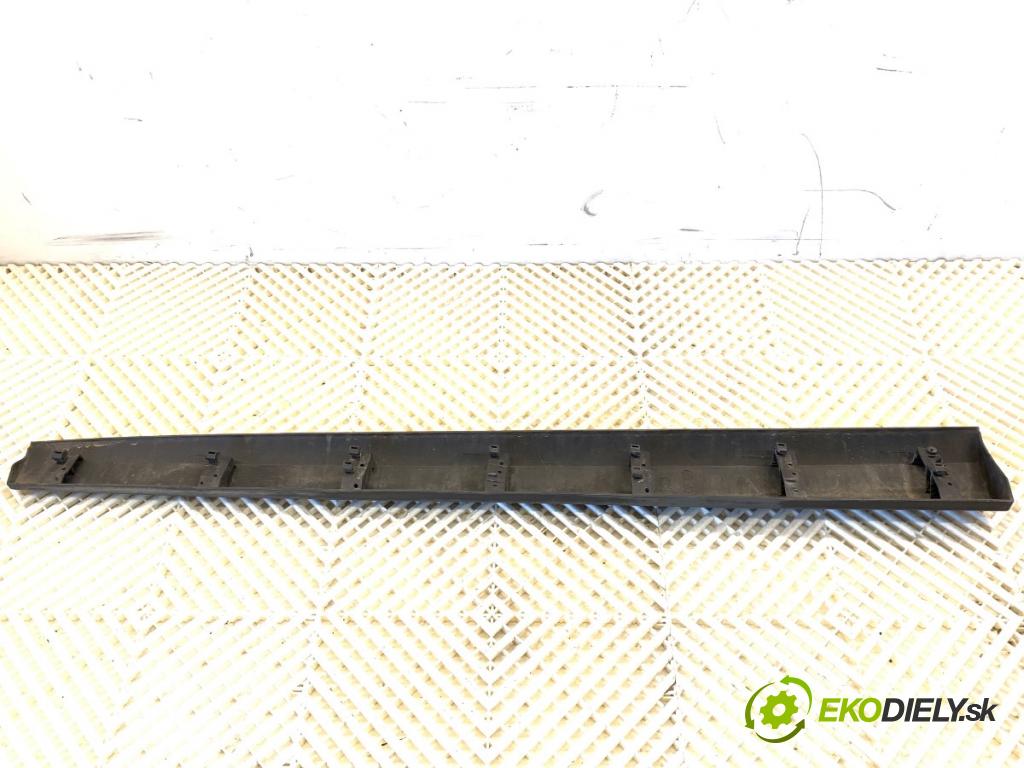 RENAULT MEGANE III liftback 2009 74 kW 1.6 16V (BZ0H) 1598 Lišta Dvere pravy predný