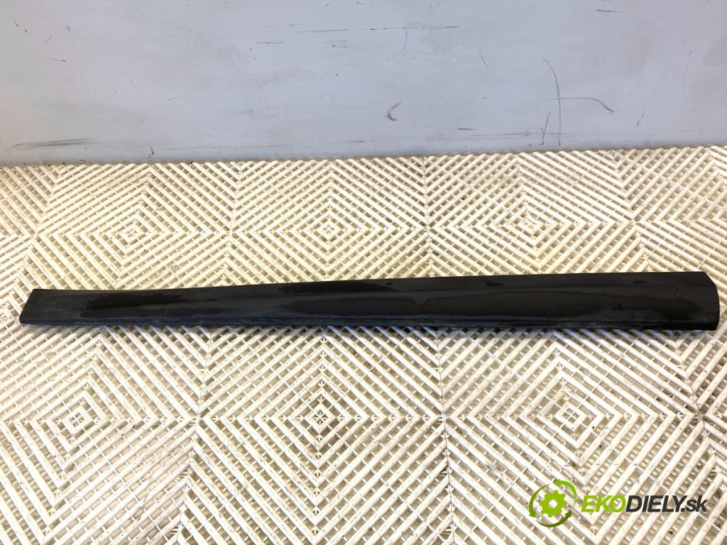 RENAULT MEGANE III liftback 2009 74 kW 1.6 16V (BZ0H) 1598 Lišta Dvere ľavy predný 8088770001F