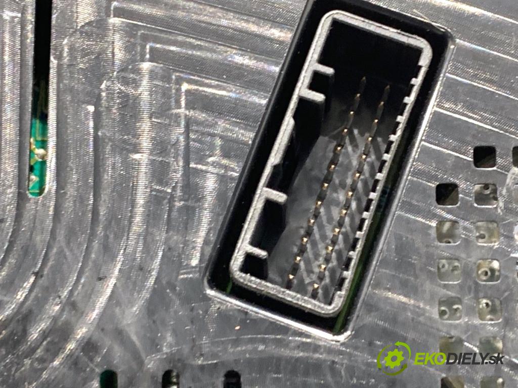 RENAULT MEGANE III liftback 2009 74 kW 1.6 16V (BZ0H) 1598 Prístrojovka 248100053R (Prístrojová doska)