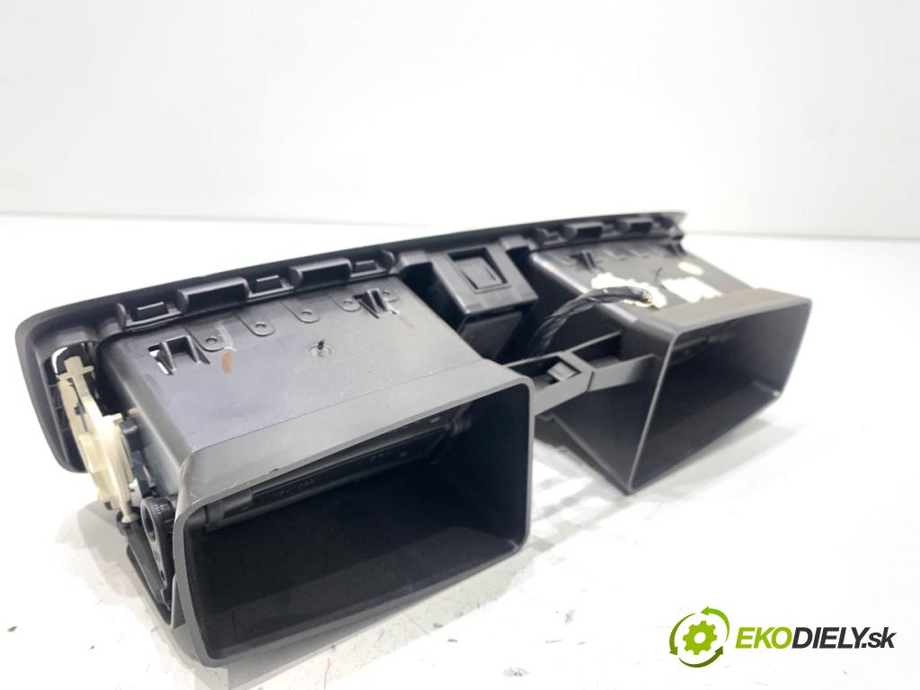 RENAULT MEGANE III liftback 2009 74 kW 1.6 16V (BZ0H) 1598 mří topení přední část střední