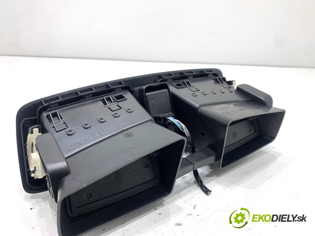 RENAULT MEGANE III liftback 2009 74 kW 1.6 16V (BZ0H) 1598 mří topení přední část střední