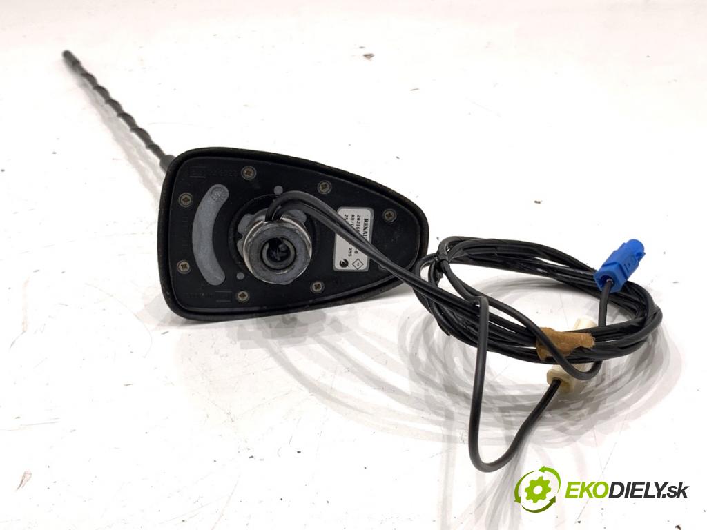 RENAULT MEGANE III liftback 2009 74 kW 1.6 16V (BZ0H) 1598 ANTENA 282160004R