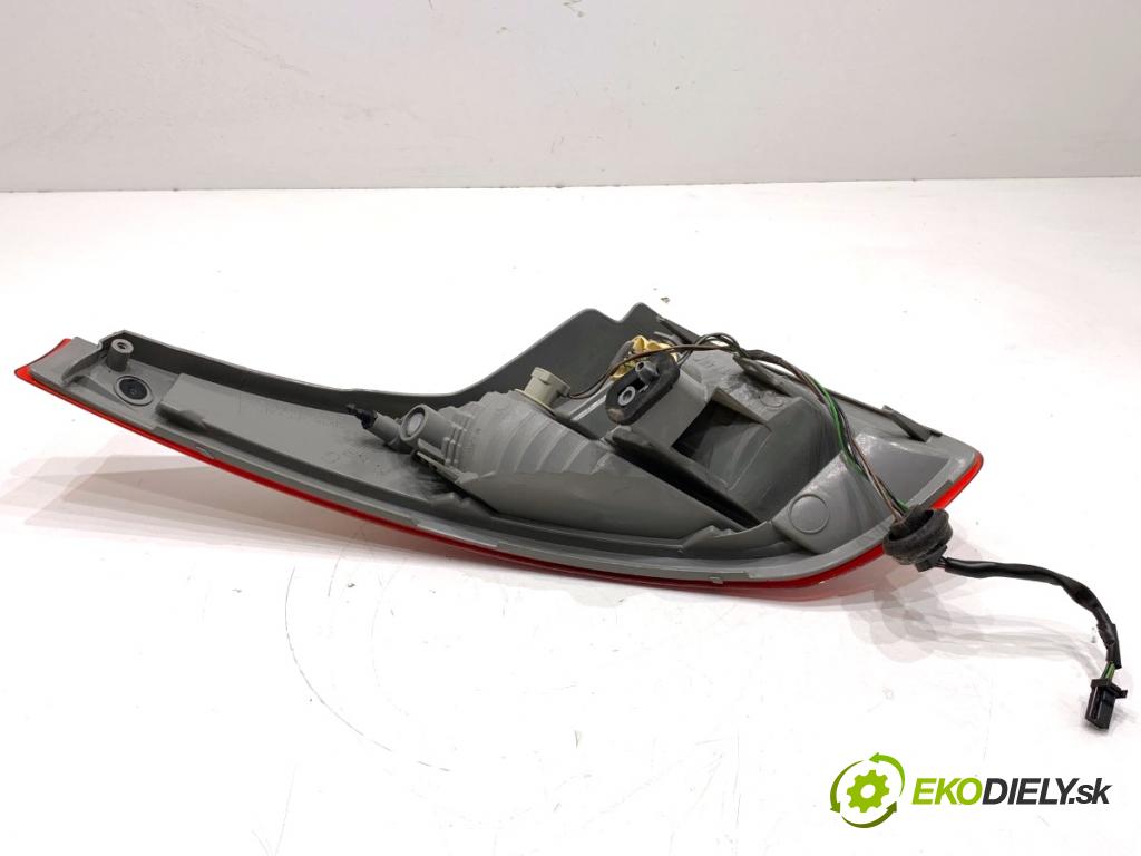 RENAULT MEGANE III liftback 2009 74 kW 1.6 16V (BZ0H) 1598 Svetlo zad ľavá strana vnútorná 265550009R (Kľučka dverí ostatné)