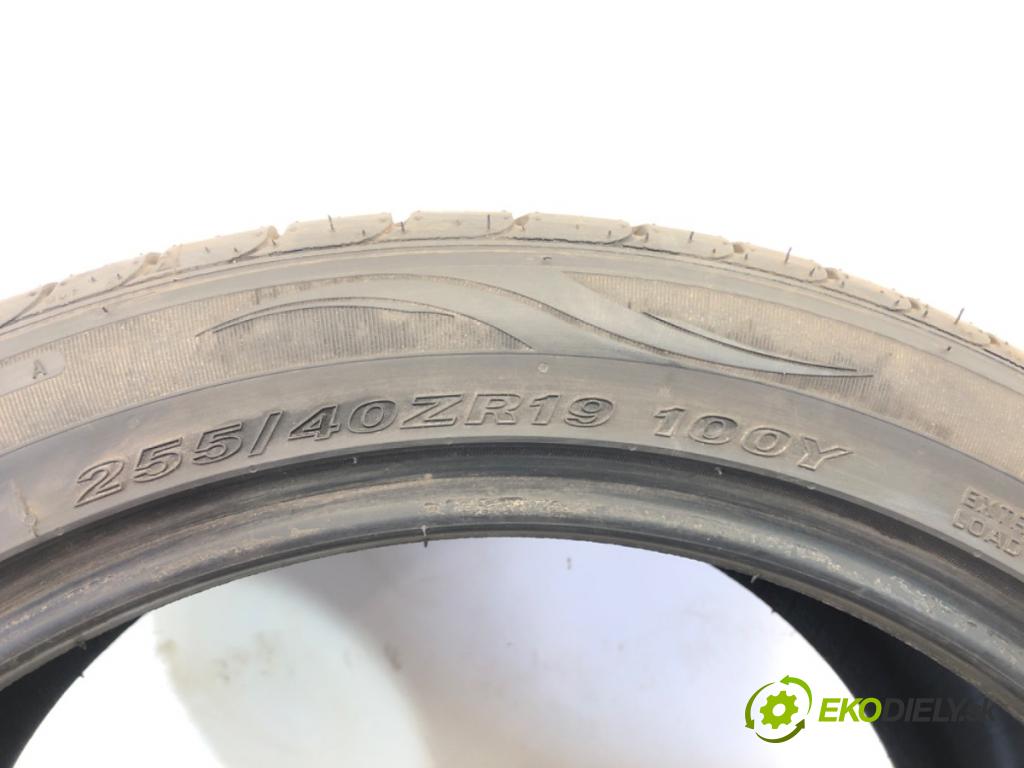 --- ---      PNEUMATIKY: 2X 255/40 19" NEXEN