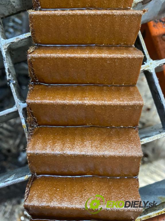 TOYOTA AURIS II liftback 2017 73 kW 1.8 Hybrid (ZWE186_) 1798 motor X2ZR-W22U (Motor)