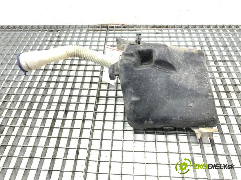 CITROEN C4 I liftback 2005 100 kW 2.0 HDi 1997 Nádržka ostrekovačov 