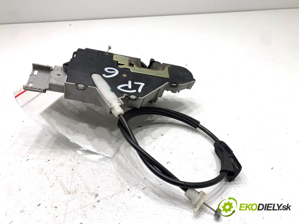 CITROEN C4 I liftback 2005 100 kW 2.0 HDi 1997 zámok Dvere ľavy predný 9647173580