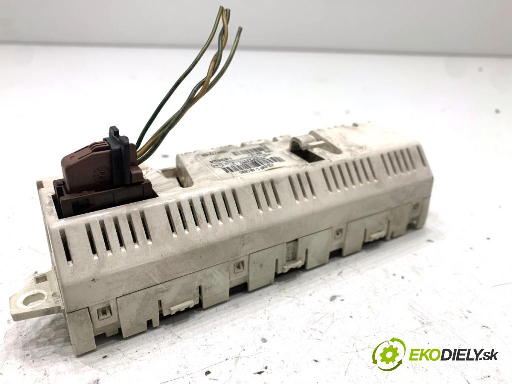 CITROEN C4 I liftback 2005 100 kW 2.0 HDi 1997 Displej 9657882880 (Přístrojová deska)