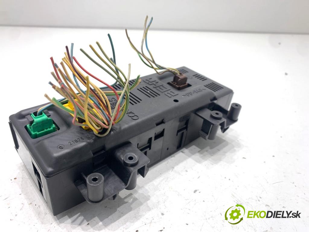 CITROEN C4 I liftback 2005 100 kW 2.0 HDi 1997 Panel ovládania kúrenia 9658084577 (Prepínacie páčky pod volantom)