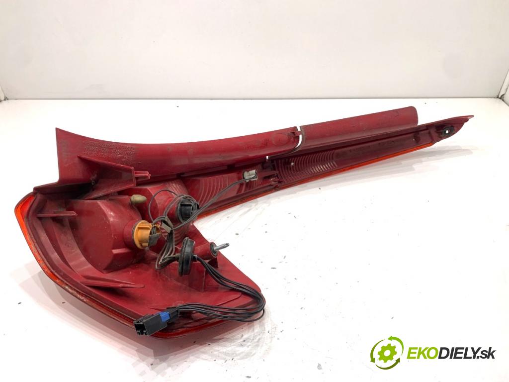 CITROEN C4 I liftback 2005 100 kW 2.0 HDi 1997 Svetlo ľavy zad 9655864080