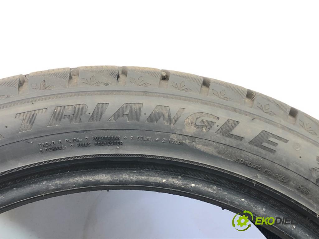 --- ---      PNEUMATIKY: zima 2X 275/40 20" TRIANGLE: