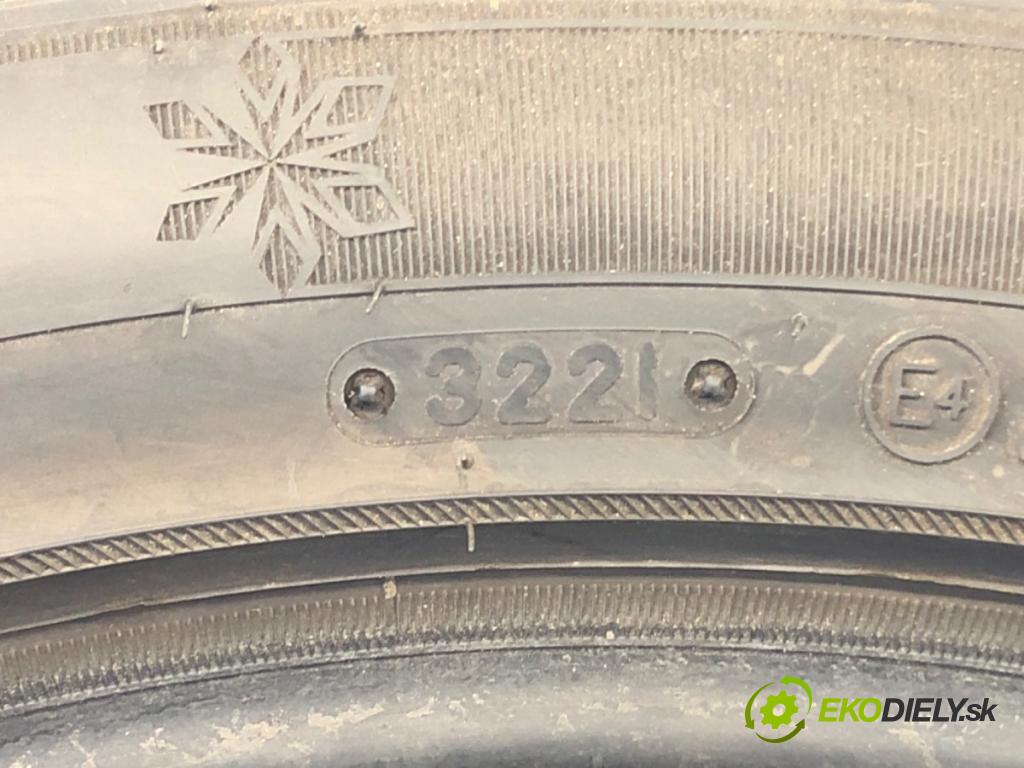 --- ---      PNEUMATIKY: zima 2X 275/40 20" TRIANGLE: