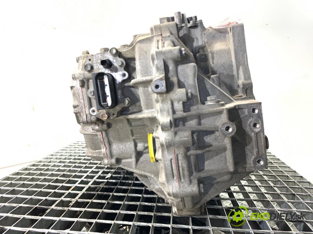 TOYOTA AURIS II liftback 2017 73 kW 1.8 Hybrid (ZWE186_) 1798 převodovka 3JM (Převodovka)