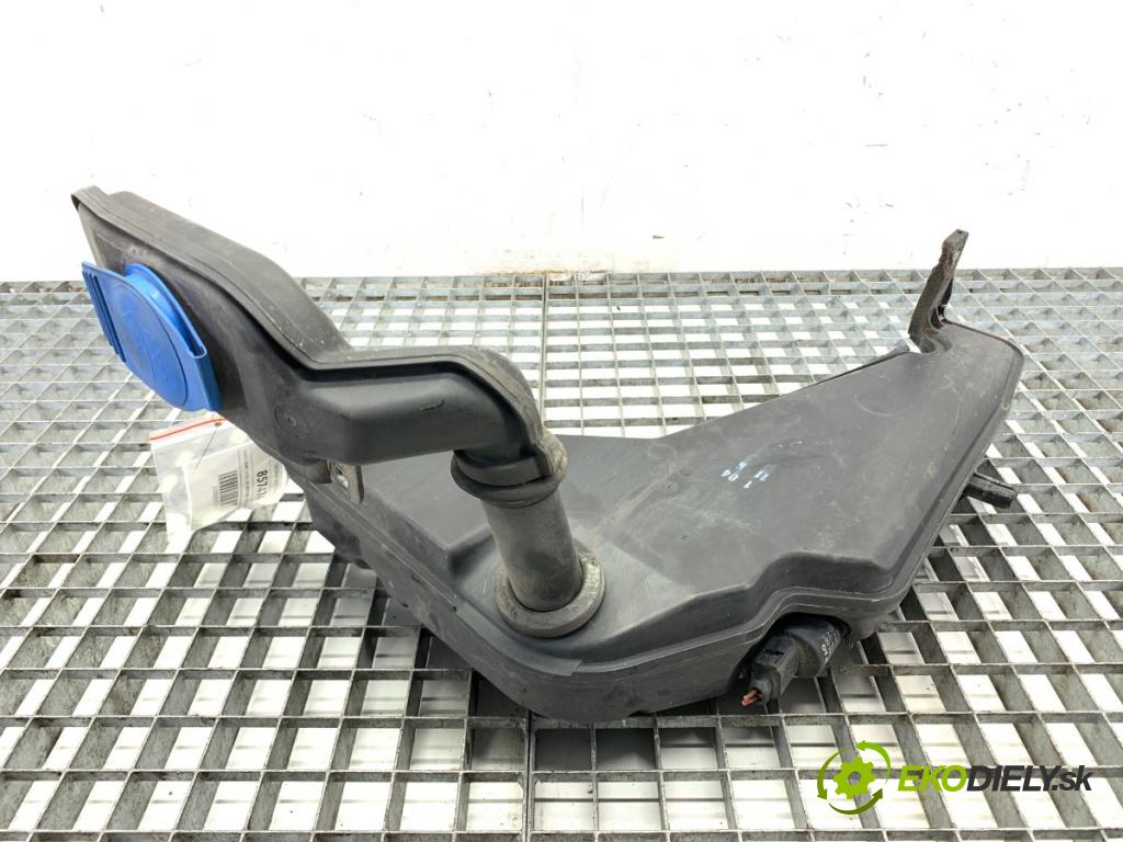 AUDI Q5 8R SUV 2011 125 kW 2.0 TDI quattro 1968 Nádržka ostrekovačov 8R0955453B