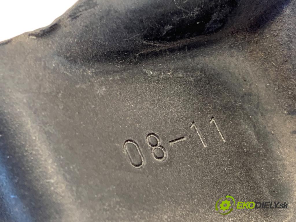 AUDI Q5 8R SUV 2011 125 kW 2.0 TDI quattro 1968 Záves kapoty ľavy predný 8R0823301A