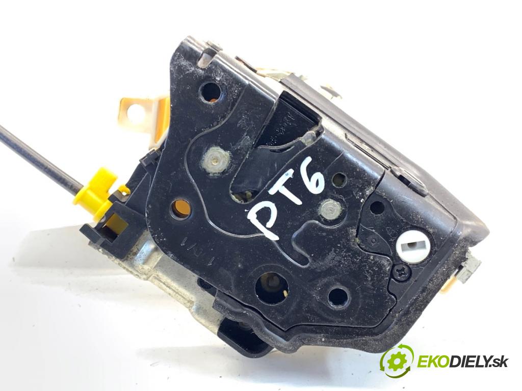 AUDI Q5 8R SUV 2011 125 kW 2.0 TDI quattro 1968 zámok Dvere pravy zad 8K0839016C