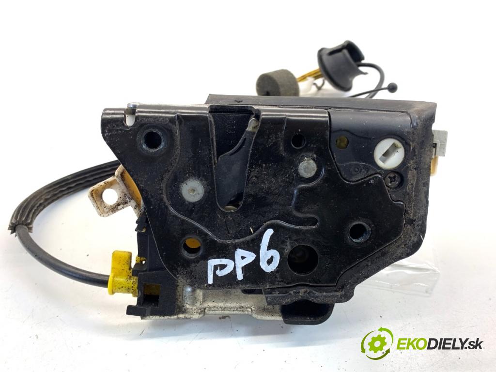 AUDI Q5 8R SUV 2011 125 kW 2.0 TDI quattro 1968 zámok Dvere pravy predný 8J1837016C