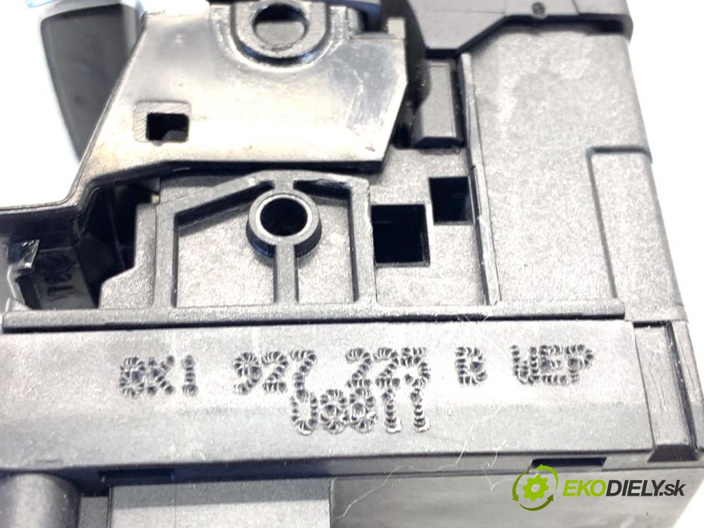 AUDI Q5 8R SUV 2011 125 kW 2.0 TDI quattro 1968 Spínač brzdy ručnej brzdy 8K1927225G (Prepínacie páčky pod volantom)