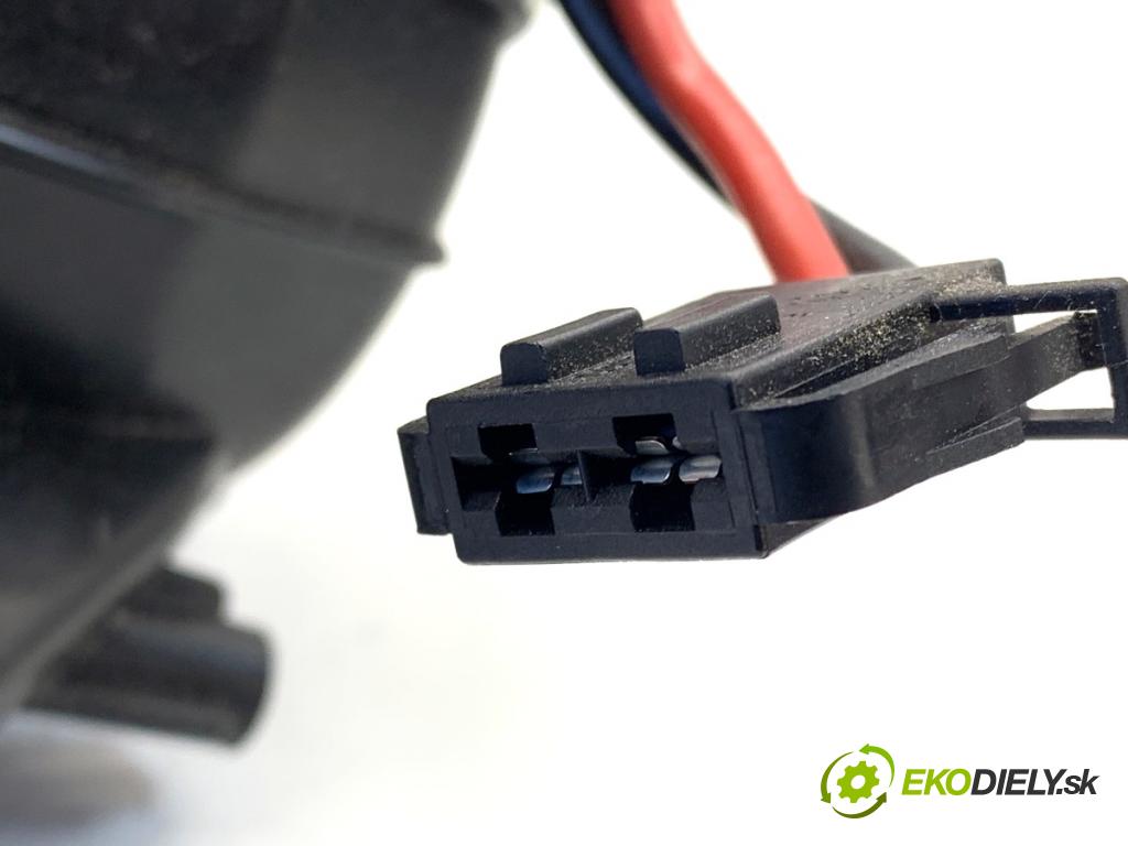 AUDI Q5 8R SUV 2011 125 kW 2.0 TDI quattro 1968 ventilátor kúrenia U0852003