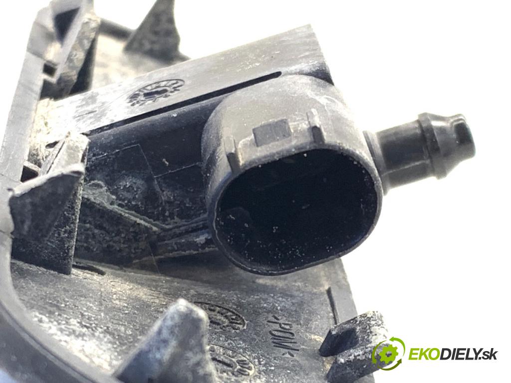 AUDI Q5 8R SUV 2011 125 kW 2.0 TDI quattro 1968 ostrekovač ostrekovačov okien 8R0955988B