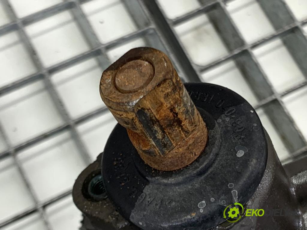 AUDI Q5 8R SUV 2011 125 kW 2.0 TDI quattro 1968 řízení volantu řízení 8R1422065D