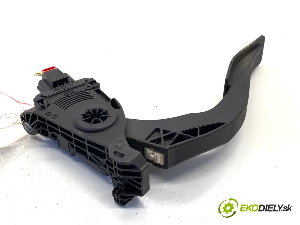 AUDI Q5 8R SUV 2011 125 kW 2.0 TDI quattro 1968 Potenciometer plynu 6PV009505 (Potenciometer plynového pedálu)